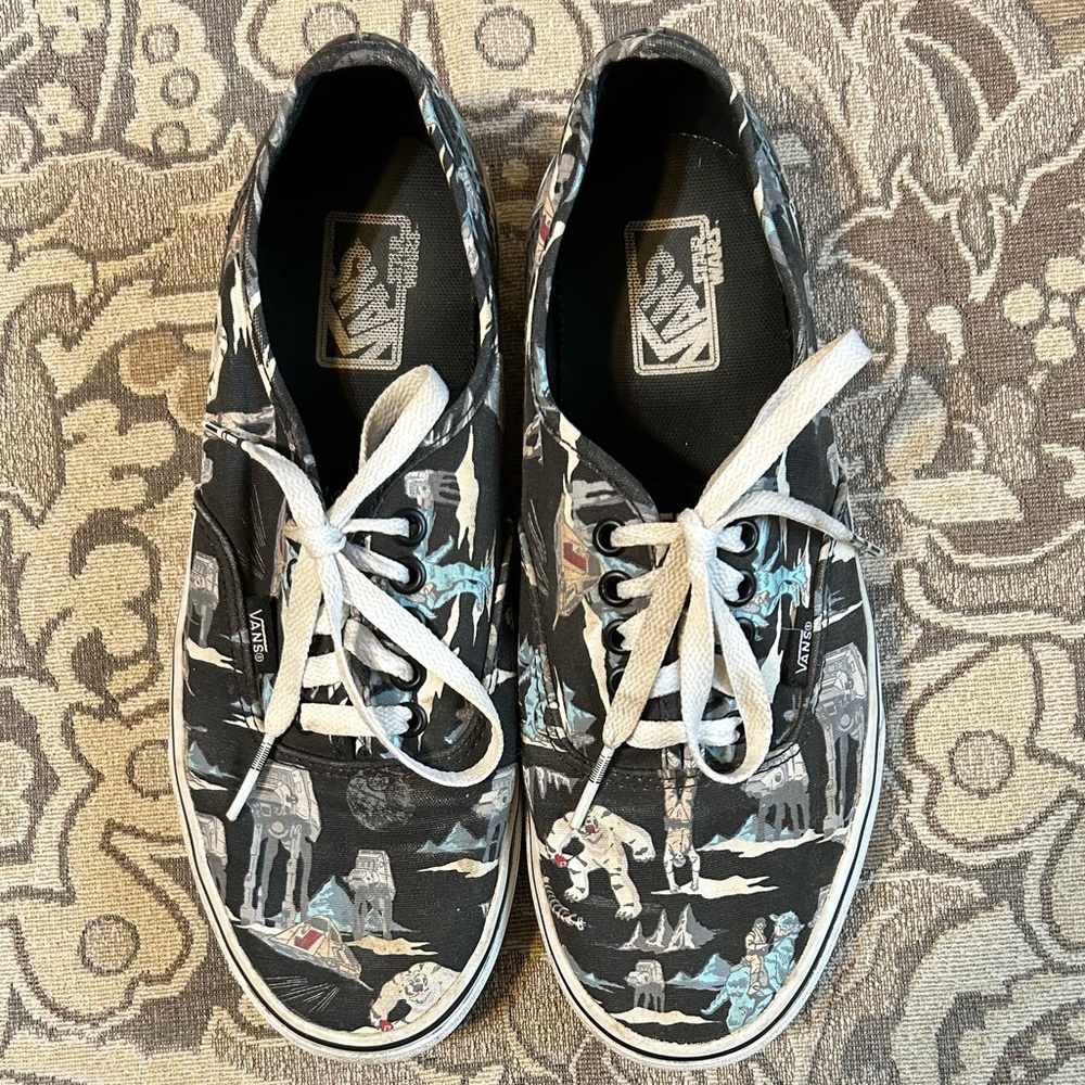Vans Star Wars Dark Side Planet Canvas Sneakers Unisex. Men’s 8.5 / Women’s 10